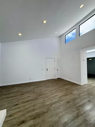 Photo #3: 260015751 Listing 