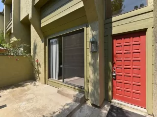 Photo #4: 260015826 Listing 