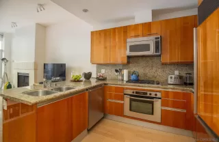 Photo #1: 260015855 Listing 