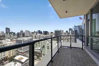 Photo #3: 260015870 Listing