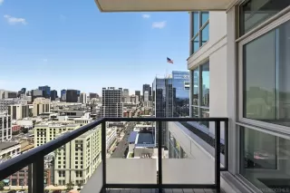 Photo #5: 260015870 Listing