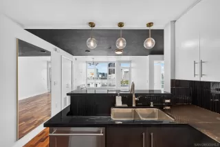 Photo #6: 260015870 Listing