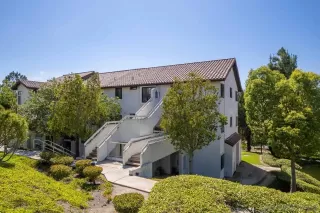 Photo #2: 260015872 Listing