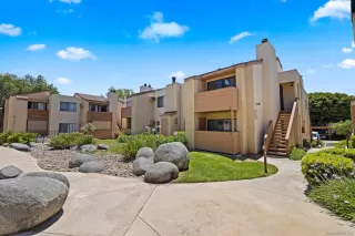 More Details about MLS # 260015882 : 2920 BRIARWOOD UNIT E7