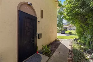 Photo #2: 260015885 Listing