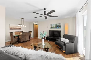 Photo #4: 260015885 Listing
