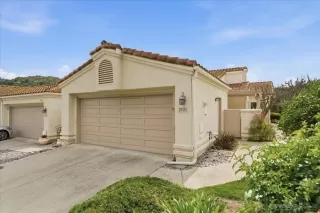 Photo #1: 260015915 Listing