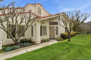 Photo #2: 260015915 Listing