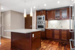 Photo #3: 260015987 Listing