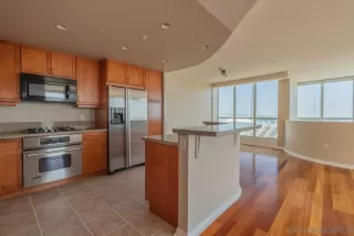 Photo #2: 260016015 Listing
