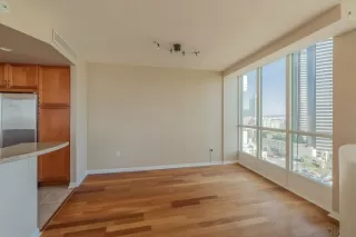 Photo #3: 260016015 Listing