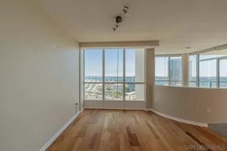 Photo #5: 260016015 Listing