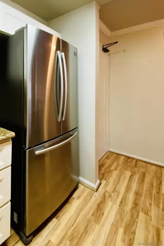 Photo #4: 260016017 Listing
