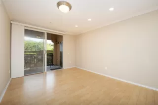 Photo #2: 260016035 Listing 