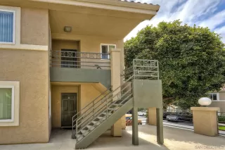Photo #1: 260016039 Listing