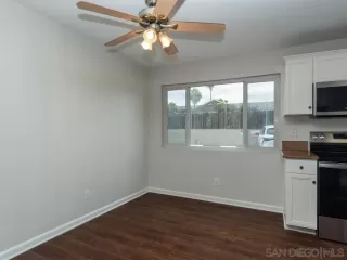 Photo #5: 260016063 Listing