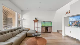Photo #6: 260016064 Listing