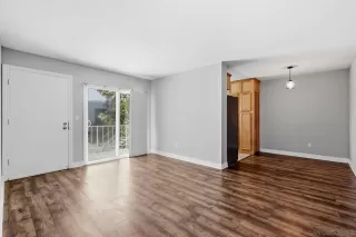 Photo #6: 260016066 Listing