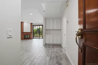 Photo #4: 260016069 Listing