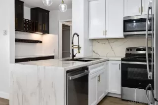 Photo #5: 260016074 Listing