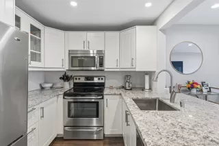 Photo #1: 260016085 Listing