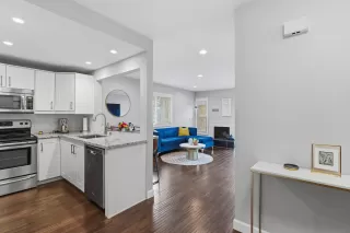 Photo #3: 260016085 Listing