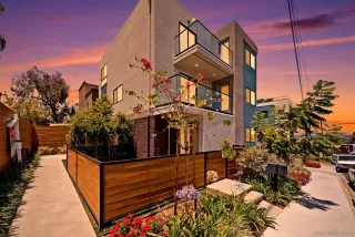 Photo #1: 260016098 Listing