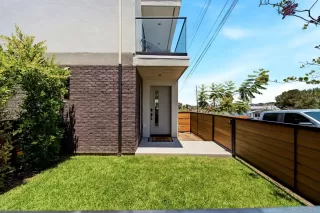 Photo #5: 260016098 Listing