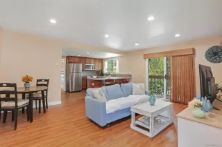 Photo #4: 260016099 Listing