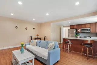 Photo #5: 260016099 Listing