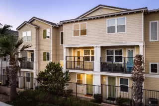 Photo #3: 260016107 Listing