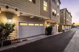 Photo #4: 260016107 Listing