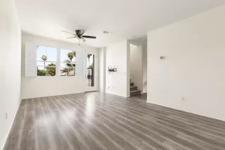 Photo #5: 260016107 Listing