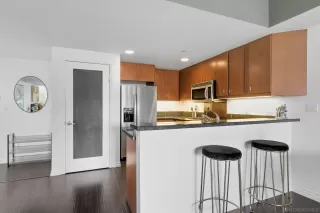 Photo #3: 260016109 Listing