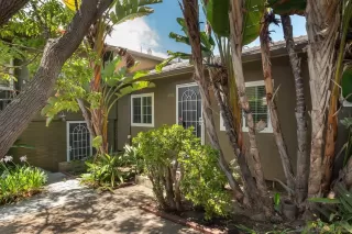 Photo #2: 260016135 Listing