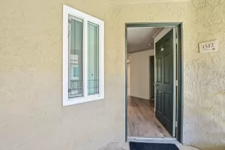 Photo #4: 260016166 Listing