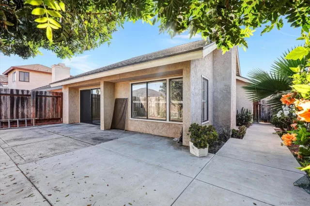 MLS: 2600162 Condo For Sale