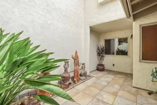 Photo #2: 260016205 Listing 