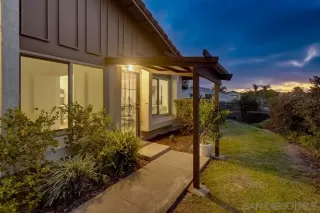 Photo #1: 260016237 Listing