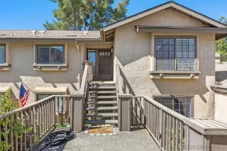 Photo #3: 260016276 Listing