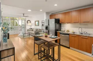 Photo #5: 260016377 Listing