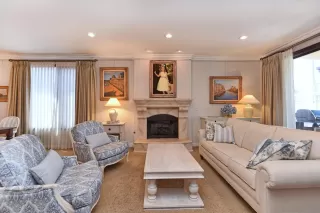 Photo #2: 260016385 Listing