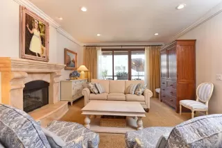 Photo #3: 260016385 Listing