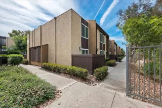 Photo #1: 260016400 Listing