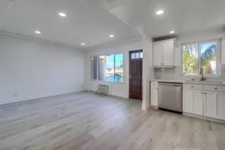 Photo #4: 260016430 Listing