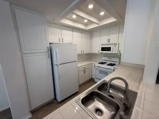 Photo #3: 260016433 Listing
