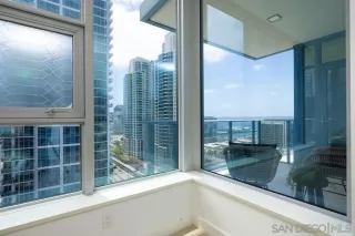 Photo #4: 260016440 Listing