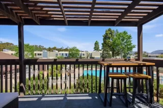 Photo #3: 260016460 Listing