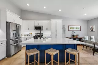Photo #4: 260016463 Listing