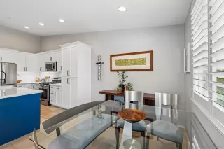 Photo #5: 260016463 Listing